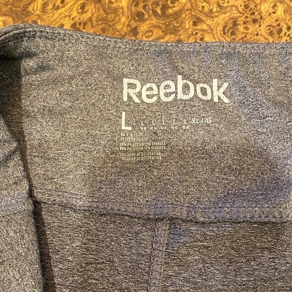 REEBOK Workout Tights Pants Crop / Capris Gray - Picture 4 of 5